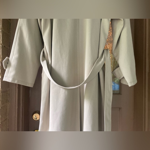 Modern maxi double-breasted trench coat - Picture 8 of 12